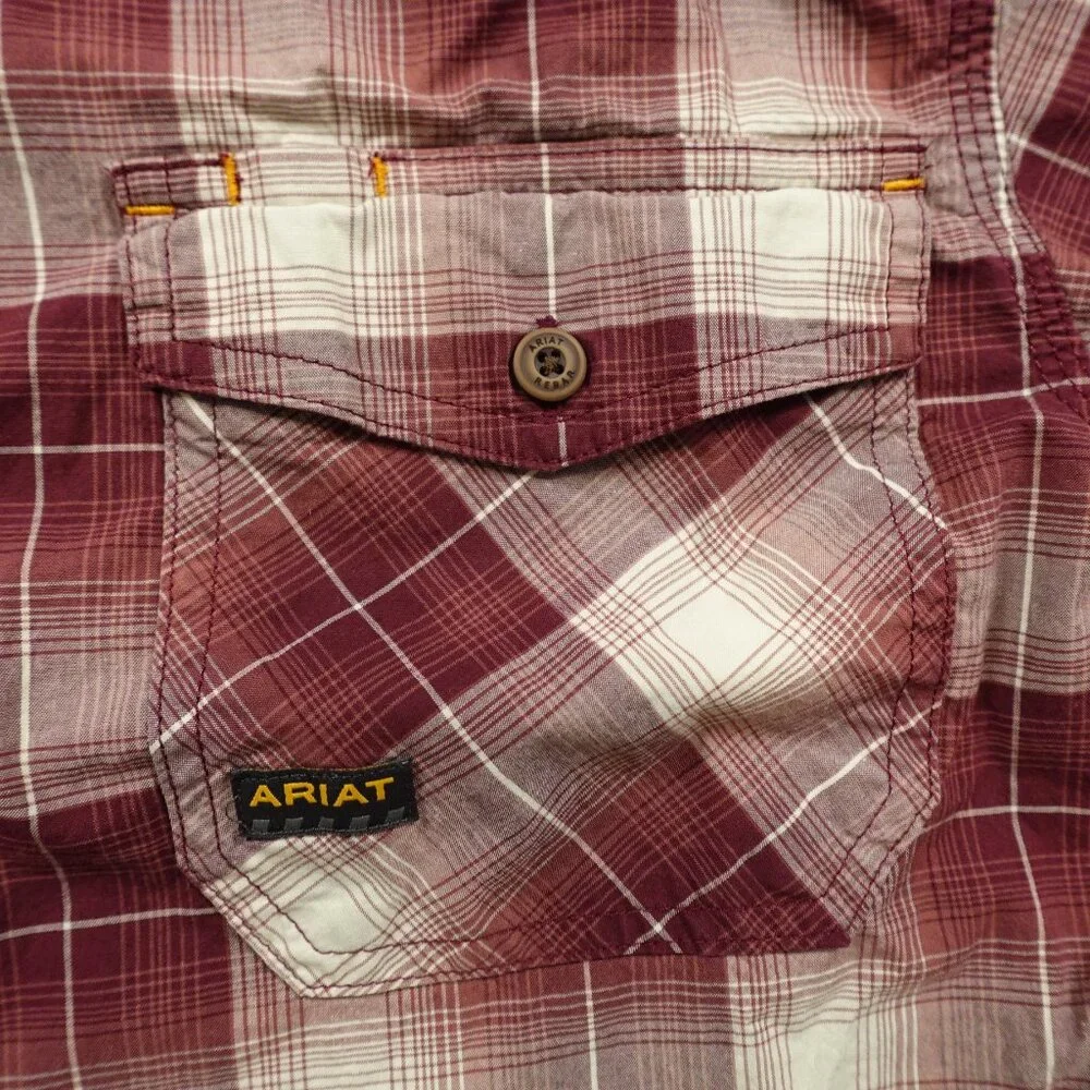 Ariat Rebar Plaid Button Front Shirt Men’s Medium Burgundy Short Sleeve Workwear